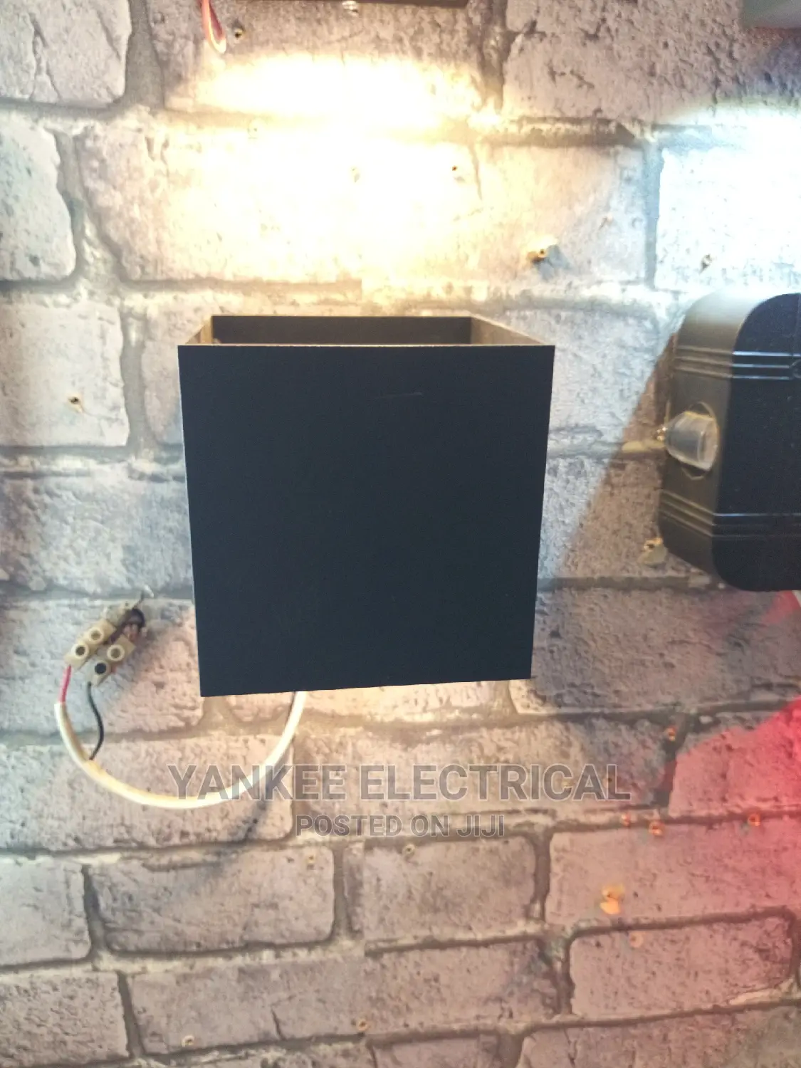 Quality Up and Down Proof Light