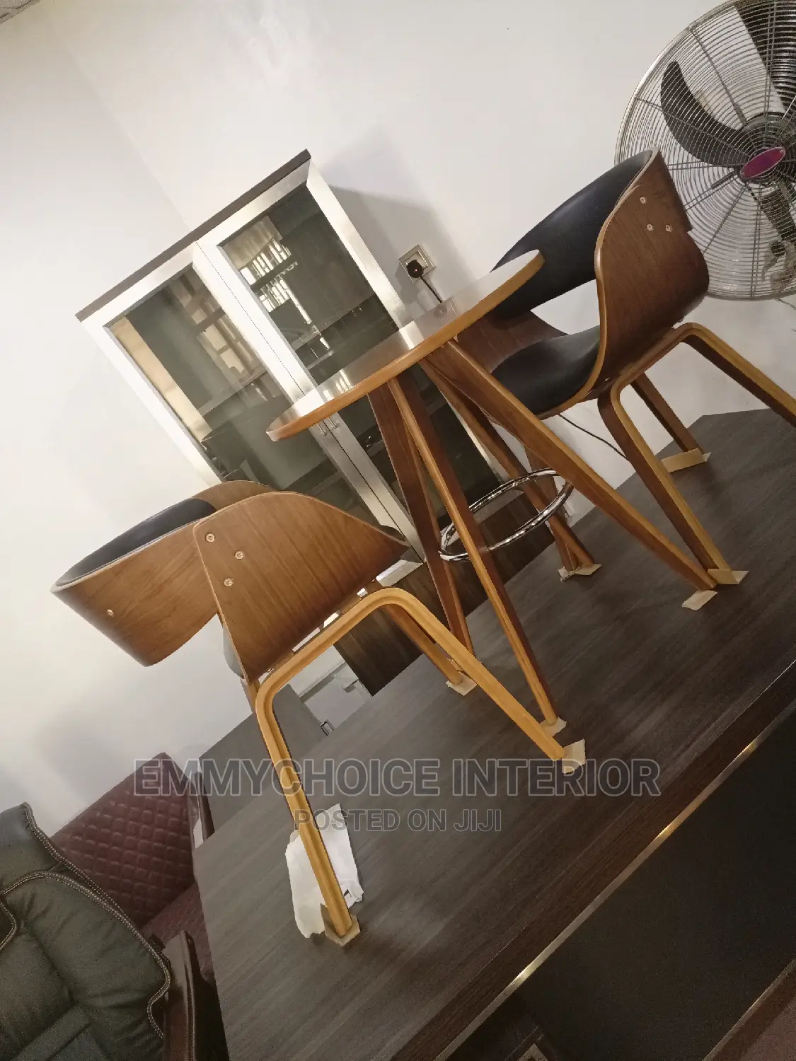 Discussion Table