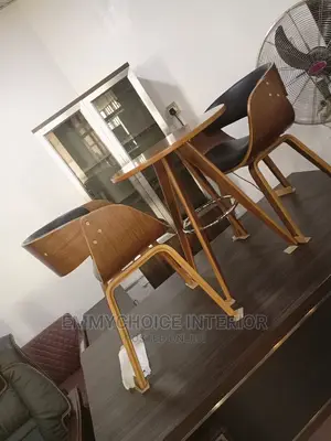 Discussion Table
