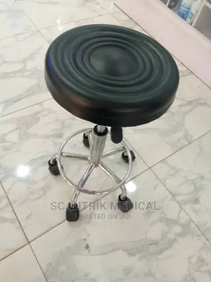 Good Quality Adjustable Laboratory Stool
