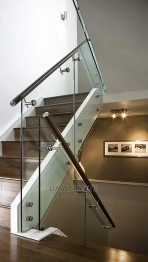 Frameless Glass Rail With Side Stud