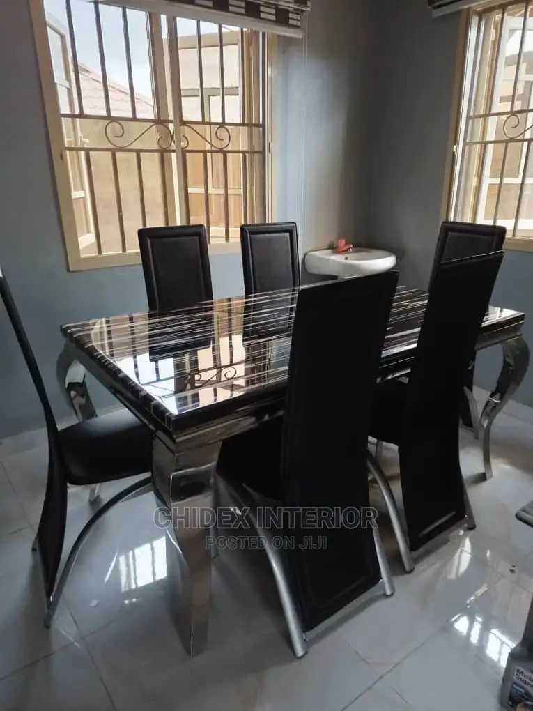 Marble Dining Table 6 Seaters
