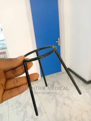 Cheap Price Medical Laboratory Tripod Stand