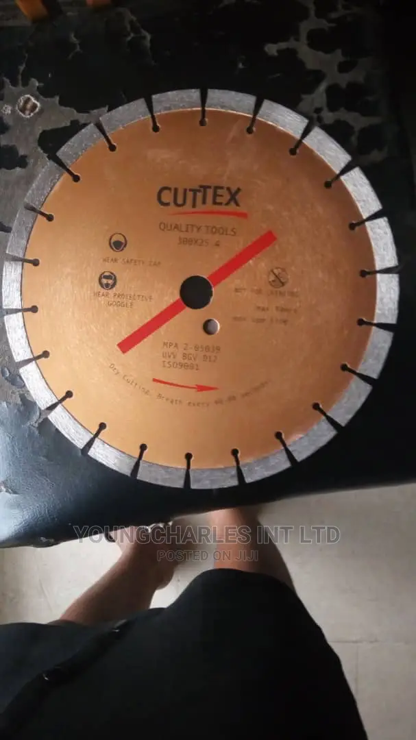 12'' Cuttex Blade.