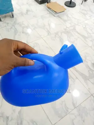 Hospital Portable Plastic Urinal Bottle for Male