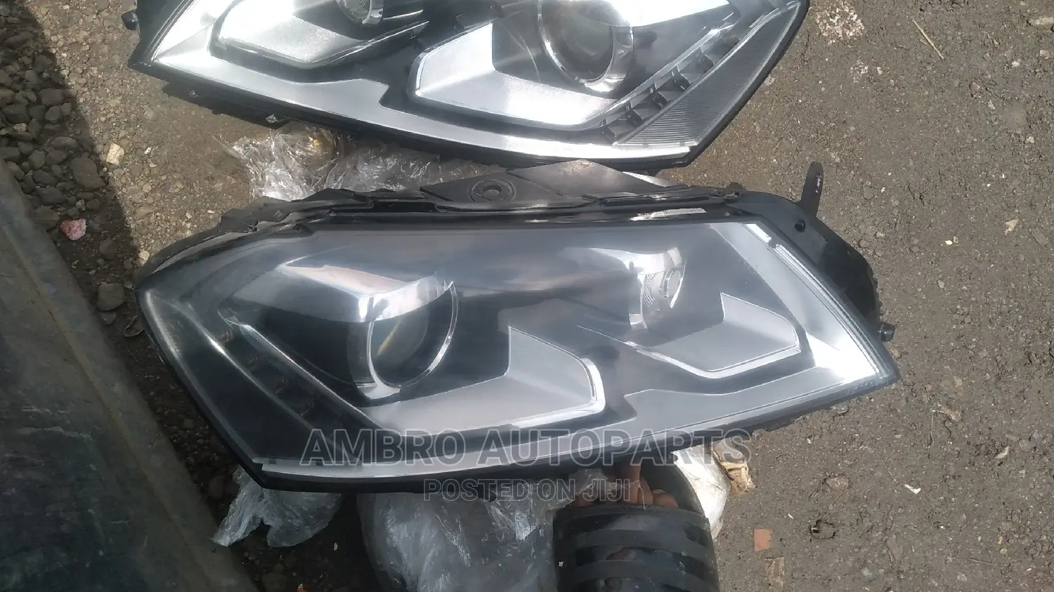 Complete Head Lamp Passat Tsi 2013