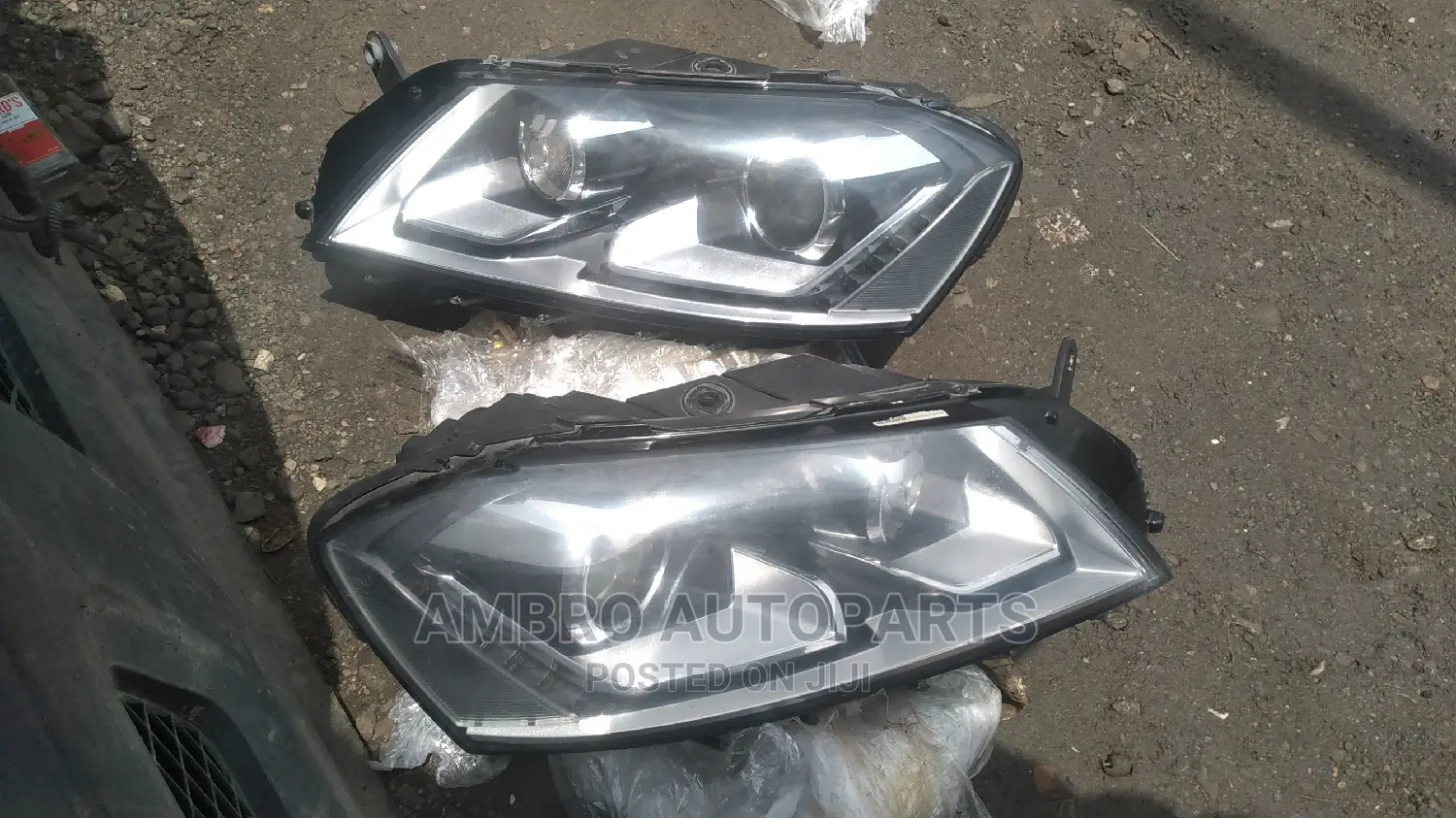 Complete Head Lamp Passat Tsi 2013