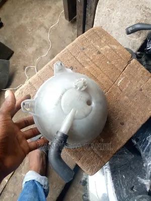 Water Contener Golf 7