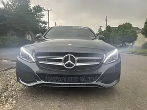 Mercedes-Benz C300 2016 Gray