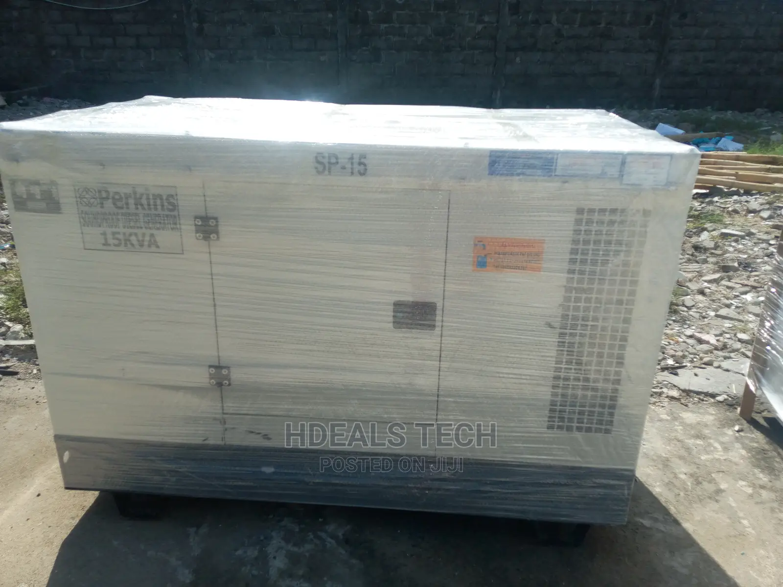 Perkins 15kva Soundproof Engine Generator Low DIESEL Usage