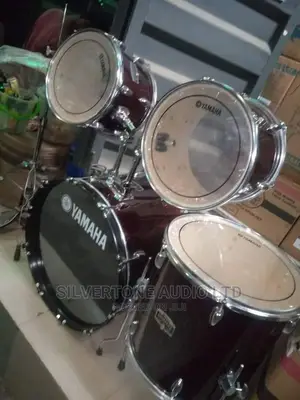 High Quality Yamaha Drum Set