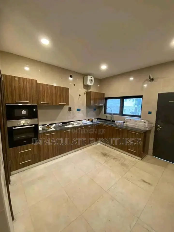 Kitchen Cabinet