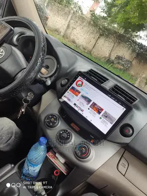Toyota Rav4 08 to 012 Android Player