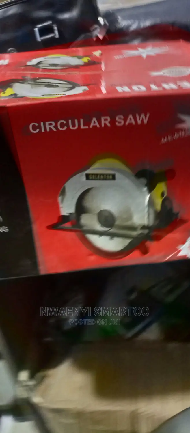 9 Inches Circular Saw Machine
