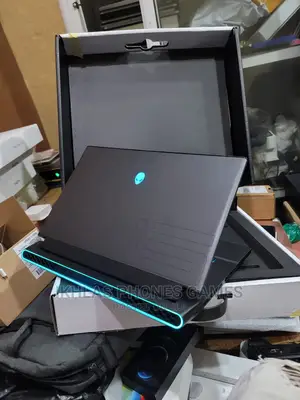 Laptop Alienware M17x R2 16GB Intel Core I9 512GB