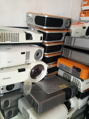 Affordable Neat London Used Projector