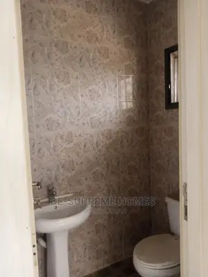 3bdrm Block of Flats in Otunla Kajola, Ibeju for rent