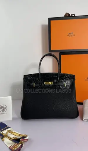 Quality Hermes Designers Ladies Leather Handbag.