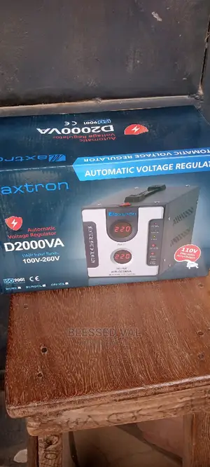 D2000va Maxtron Automatic Voltage Regulator