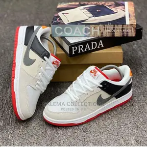 Nike Sneakers