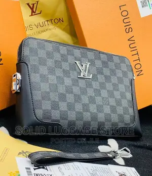 Louis Vuitton Men's Purse