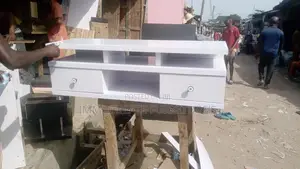4feet Tv Stand