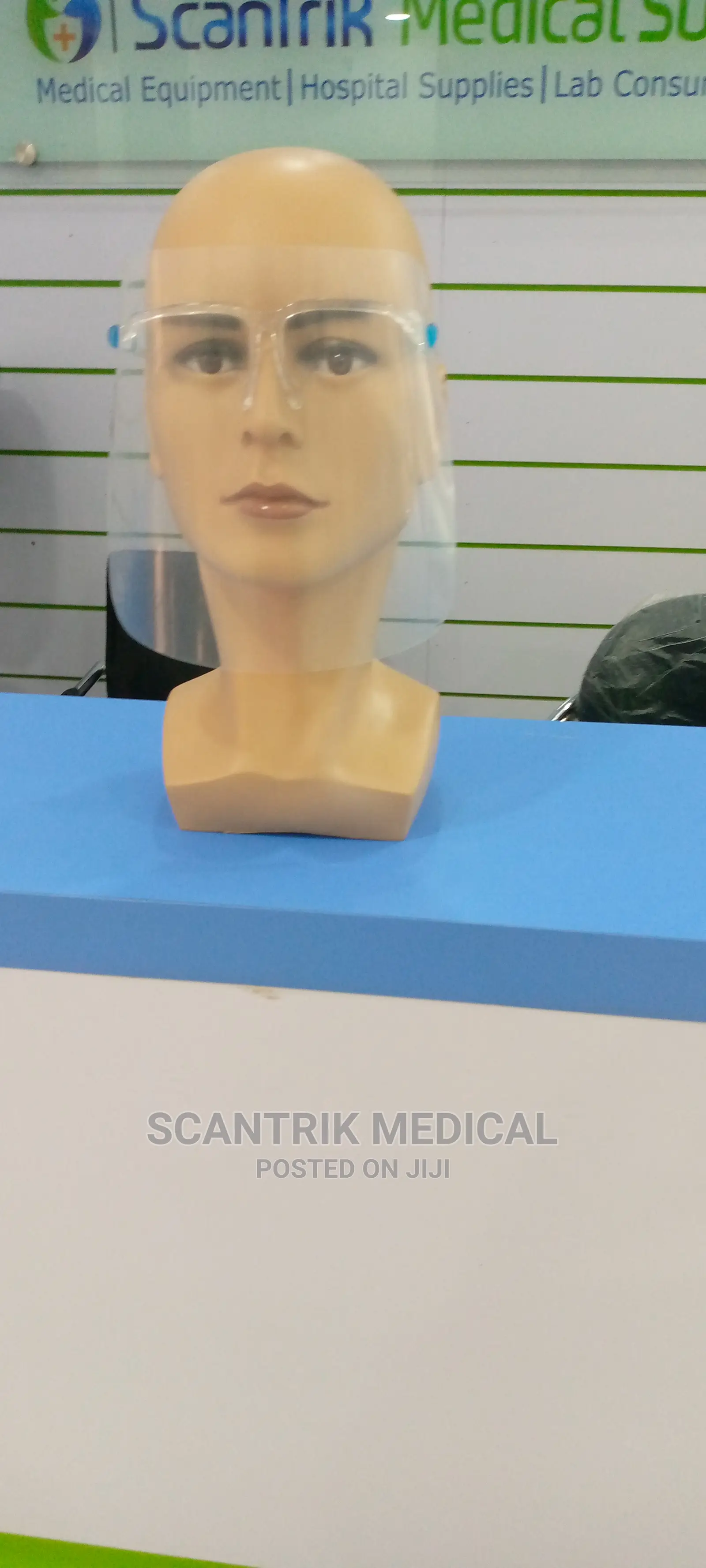 Protective And Adjustable Fully Transparent