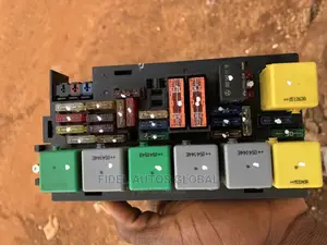 Front Fuse Box Ml350