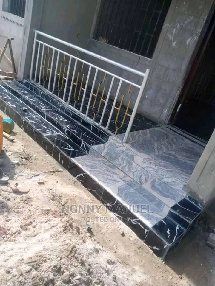 Tile Setter (Tiler)