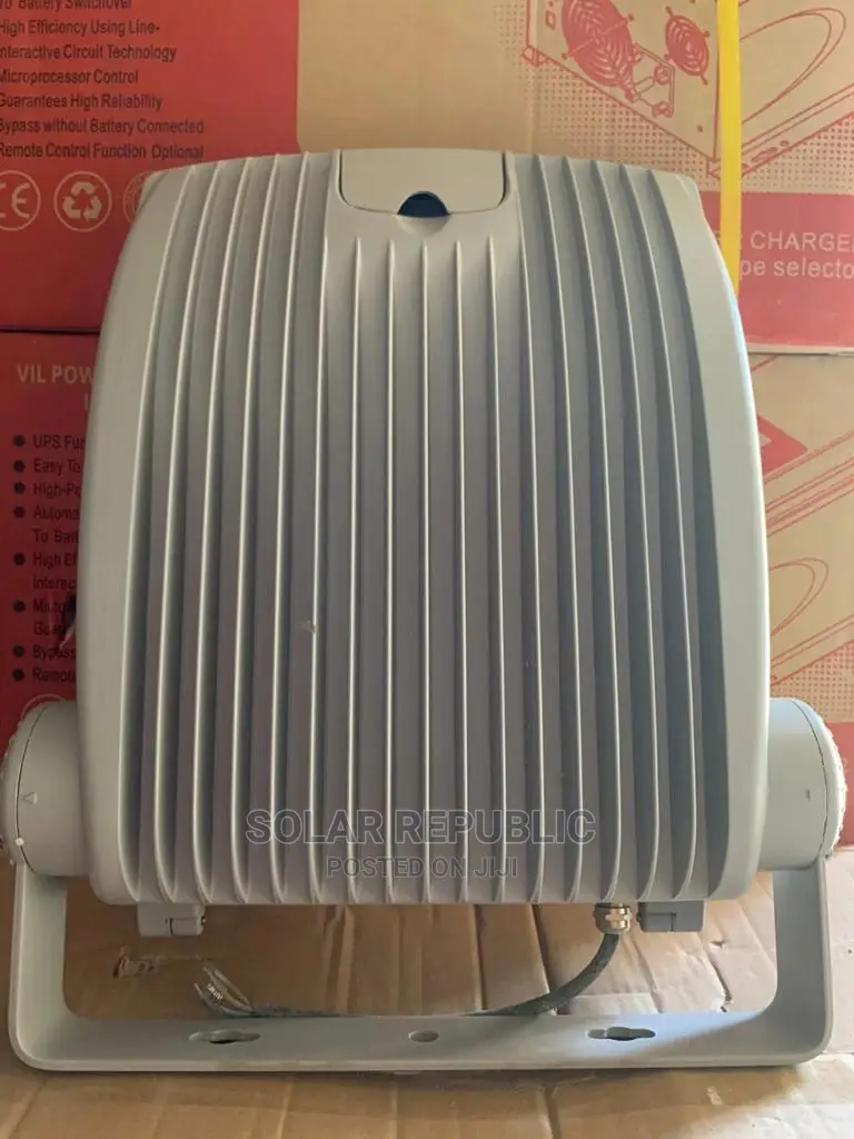 100W Tonarc Diecast Floodlight