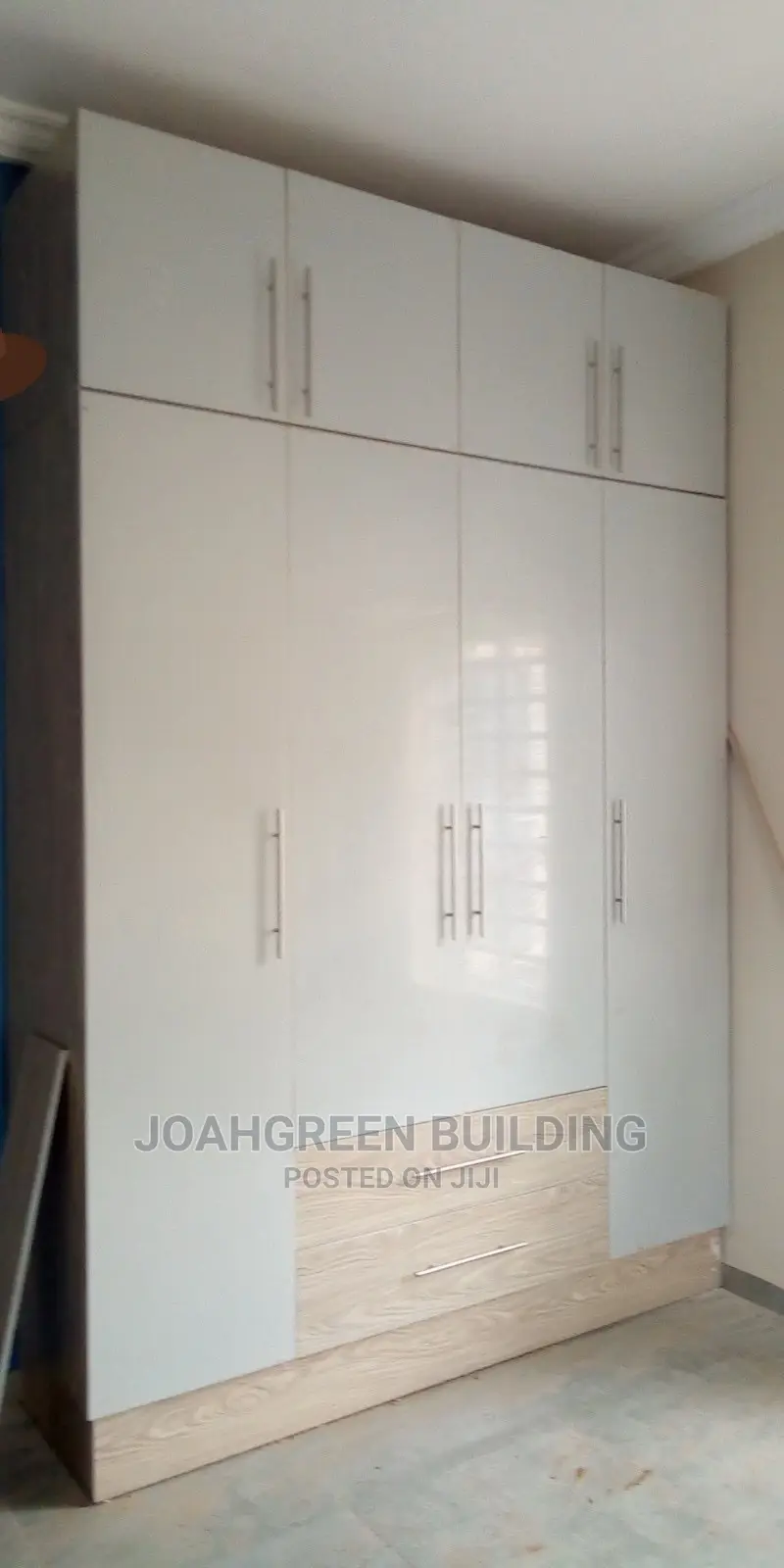 Custom Built Wardrobes