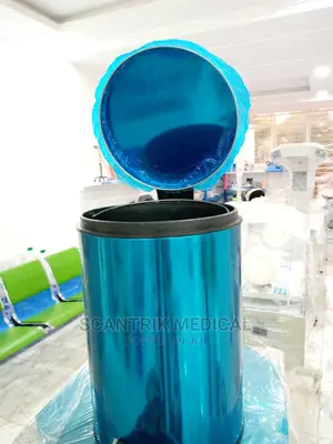 Pressing Type Trash Bin