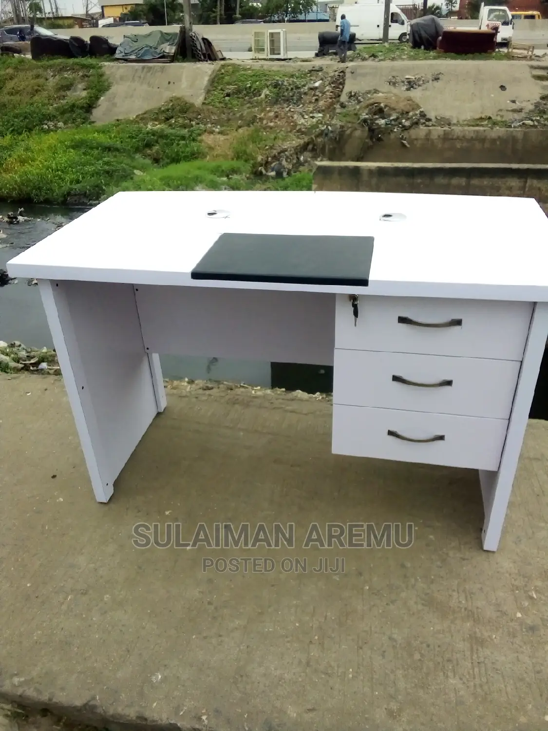 Mini Executive Table