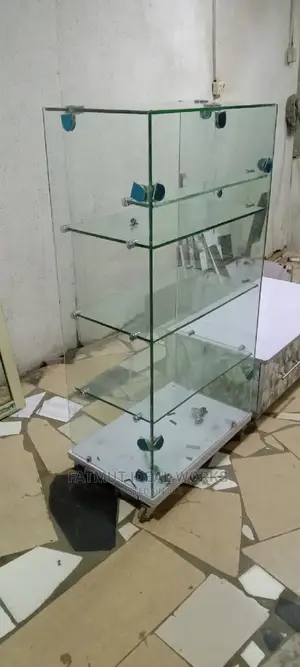 Frameless Display Shelf