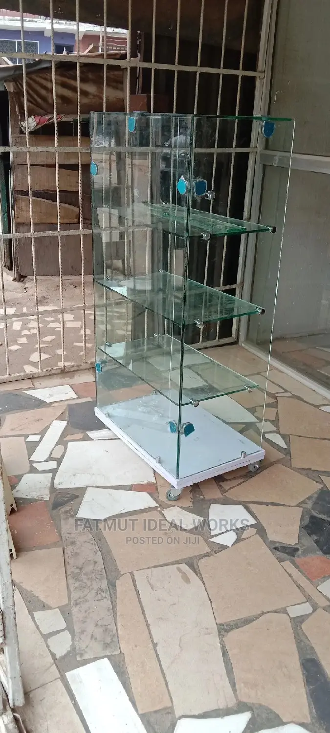 Frameless Display Shelf