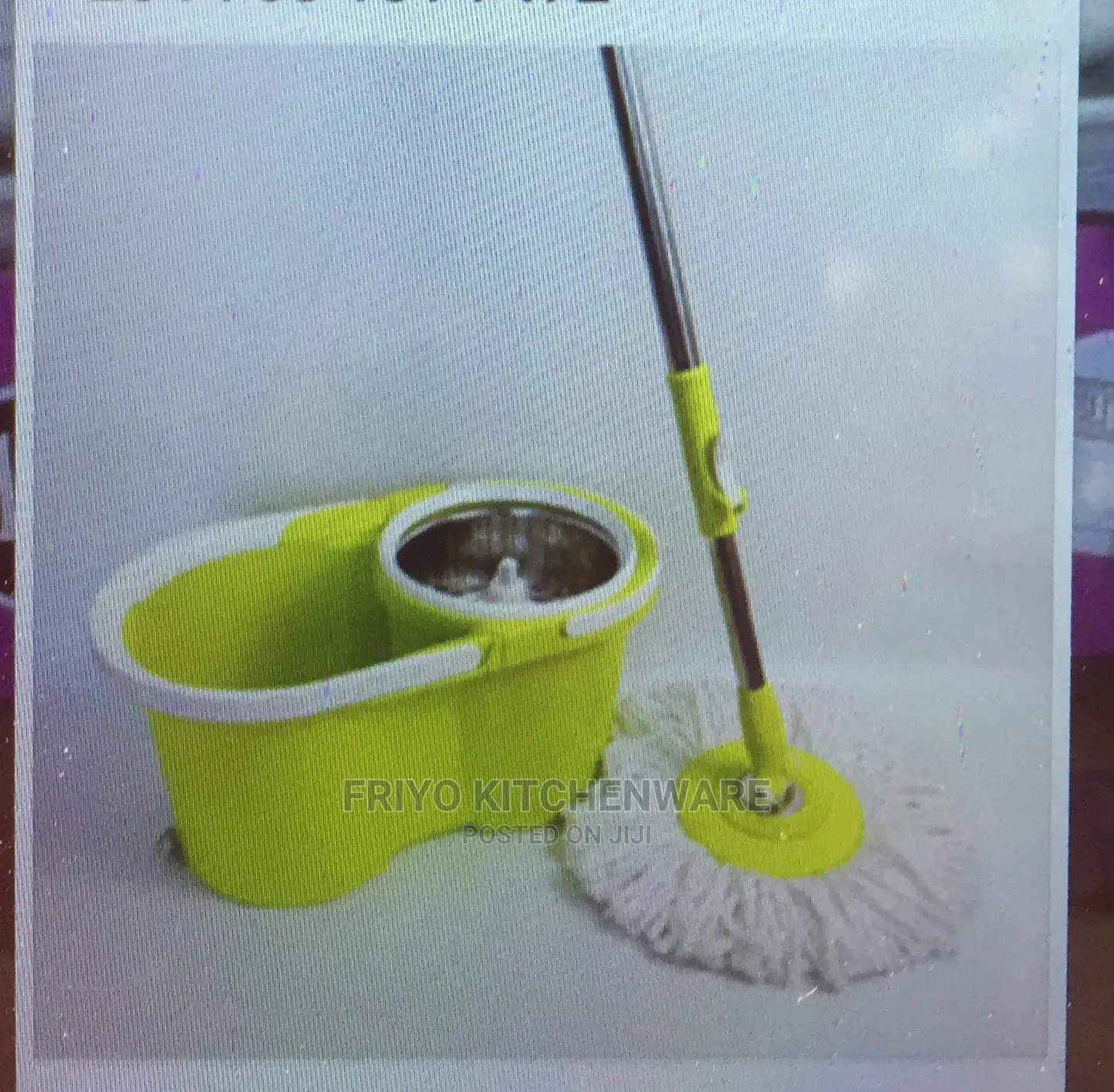 Mopping Buckets/With Extra Wool