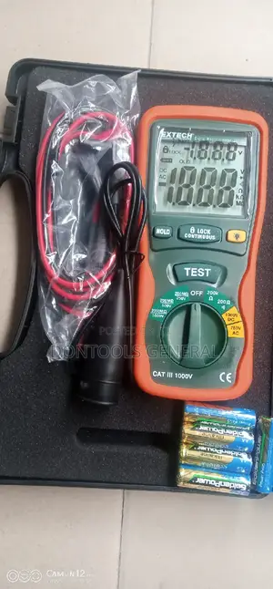 Extech Instrument 380260 Autoranging Digital Megohmmeter