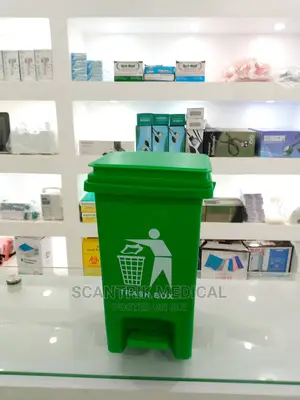 Medical Plastic Trash Can