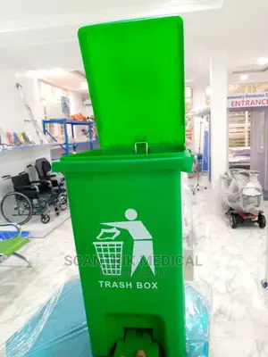 Plastic Trash Bin Indoor Garbage Cans