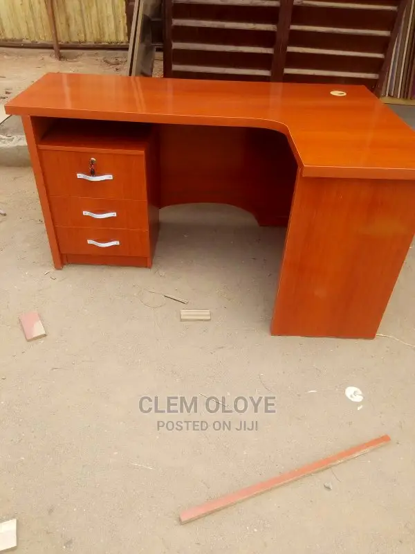 Quality Executive Table