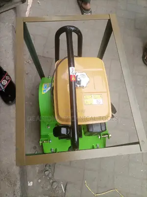 5.0hp C-90 Robin Plate Compactor