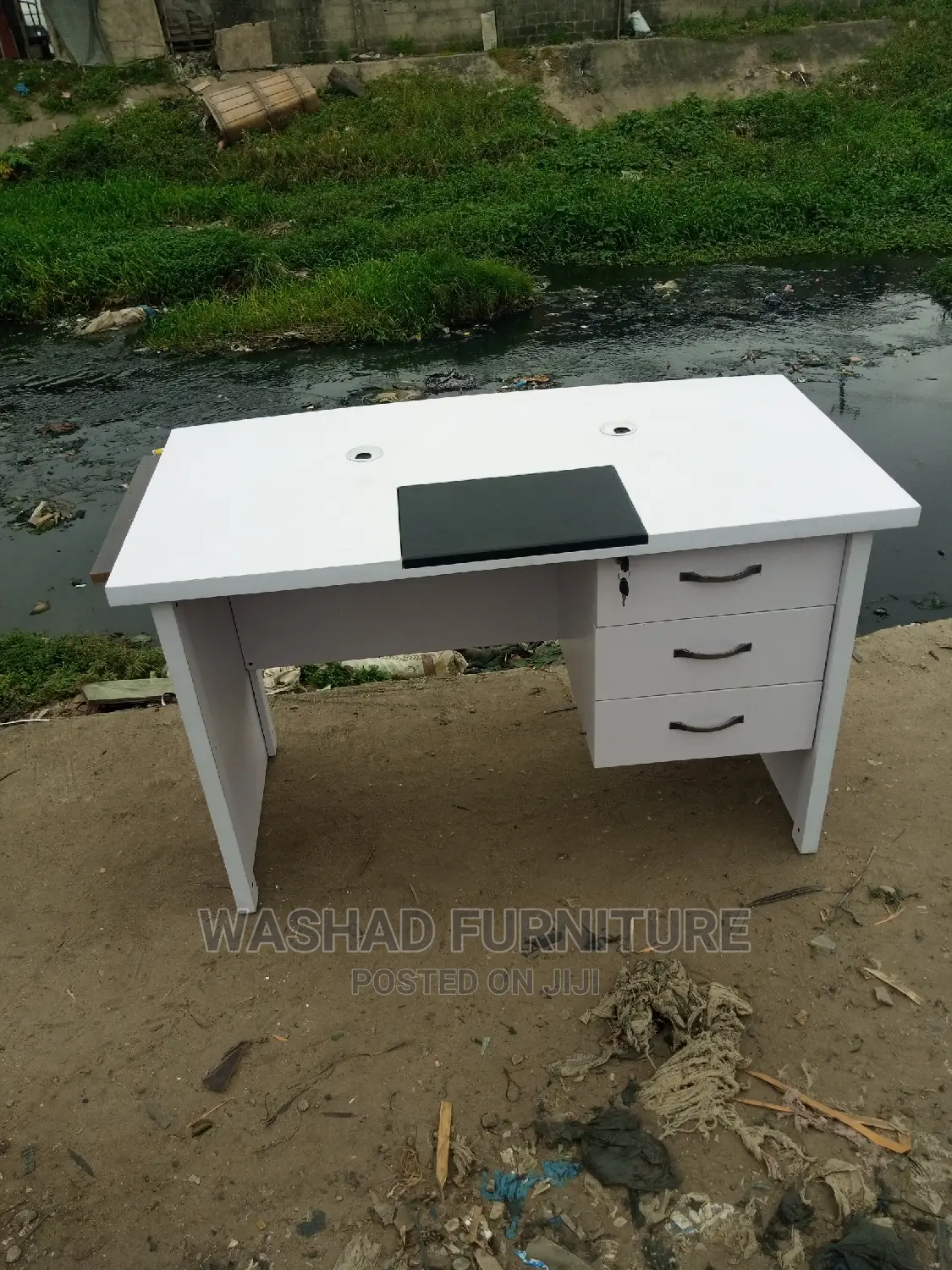 Office Table With Drawer and Mouse Pad