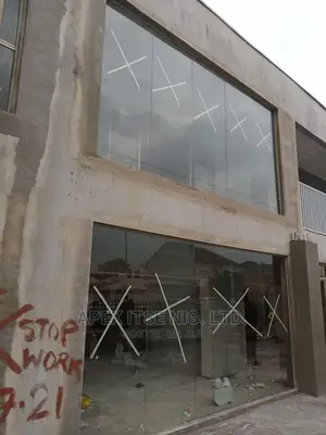 Glass Partition for Mall