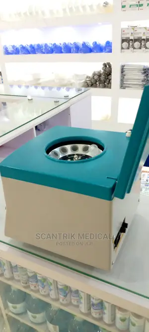 High Speed Microhematocrit Centrifuge Machine of Good