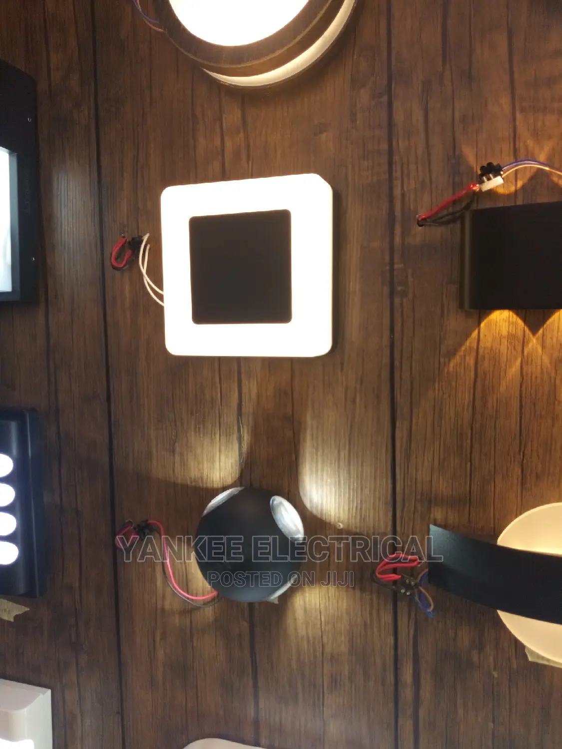 Quality Led Waterproof Indoor and Outdoor Light