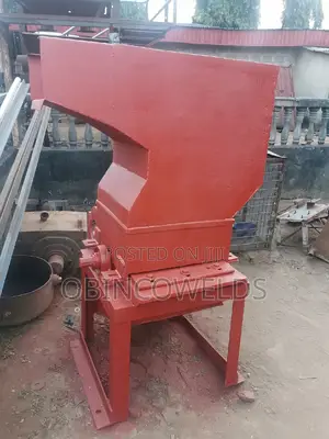 Plastic Crushing Machine
