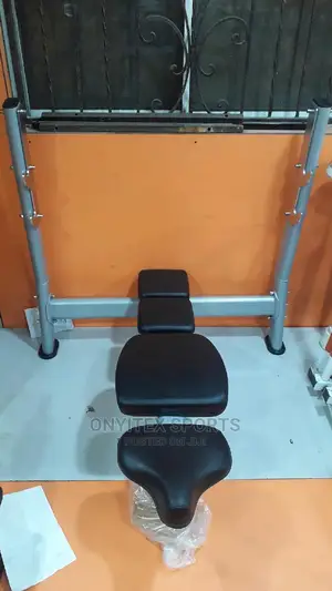 Commercial Weight Lifting Bench