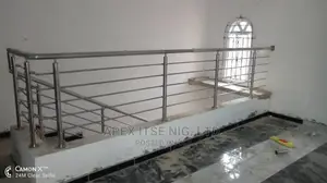 Handrails Grade 4