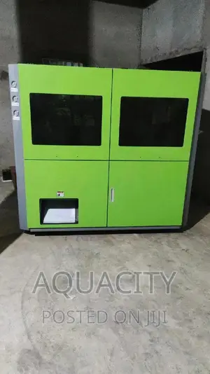 3 Cavity Pet Blowing Machine