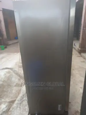 Samsung Side by Side Refrigerator With Water Dispenser